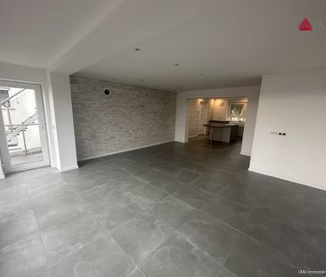 Luxuriöse und moderne 4-Zimmer Wohnung mit Balkon, Garage und Landh... - Photo 6