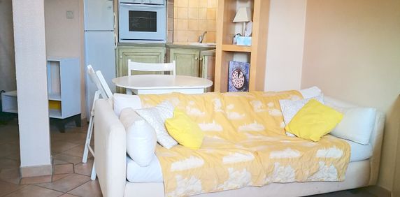 Location Appartement 2 pièces 29m² - Photo 2