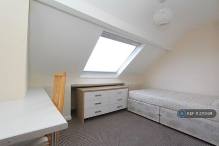 5 bedroom terraced house to rent - Photo 3