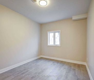 Detached Home For Lease | N8128594 - Photo 4