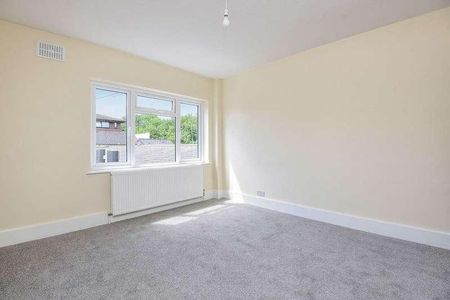 Hollyfield Road, Surbiton, KT5 - Photo 4