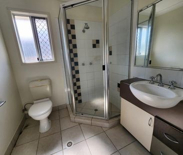 Charming Family Home in the Heart of Kirwan - Photo 5