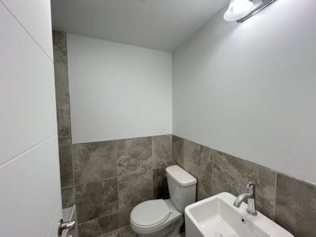 For Lease - 4876 Simcoe Street Unit# 1, Niagara Falls, Ontario - Photo 4