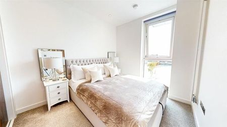 1 Bed Flat, Salford, M50 - Photo 3