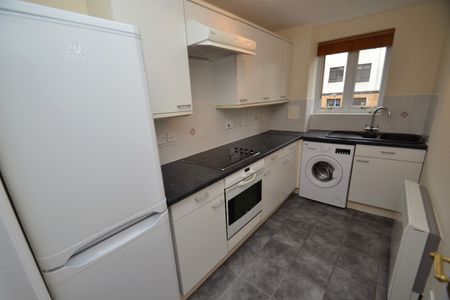 2 bed flat to rent in Bobbins Gate, Paisley, PA1 - Photo 4