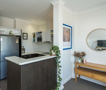 Private paradise in Inglewood - Photo 6