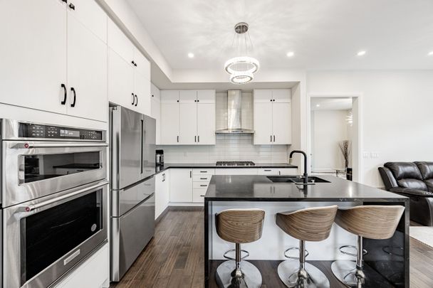 For Lease - 104 Sora Gate, Oakville, Ontario - Photo 1