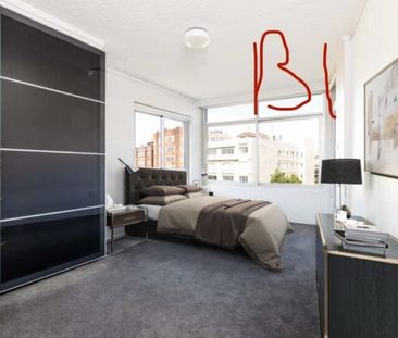 Elizabeth Bay - Photo 6