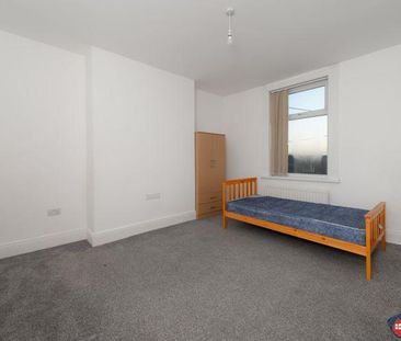 4 bedroom terraced house to rent - Photo 4