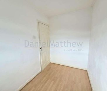 St. Davids Close, Brackla, Bridgend, Bridgend County, CF31 - Photo 6