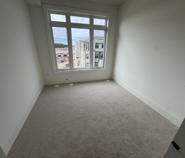 For Lease - 3299 Taha Gardens, Oakville, Ontario - Photo 3