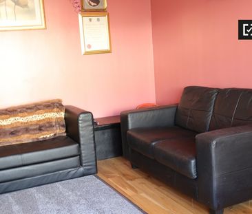 Tidy room in 3-bedroom houseshare, North Central Area Dublin - Photo 4