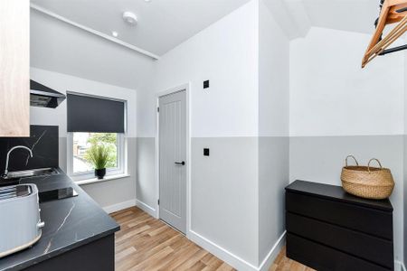 Studio to rent - Photo 5