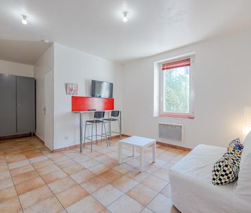 Location Appartement 2 pièces 28m² MARSEILLE 11ème - Photo 3