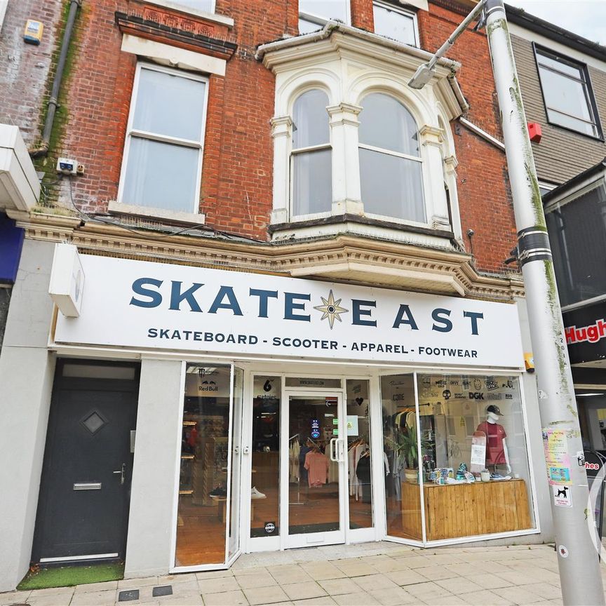 London Road North, Lowestoft, NR32 - Photo 2