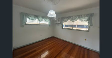 THIS WELL SOUGHT HOME WITH POLISHED TIMBER FLOORS SITUATED IN THE HEART OF WEST GLADSTONE! - Photo 4