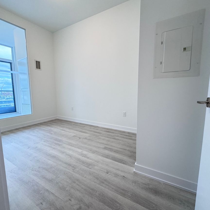 For Lease - 15 Richardson Street Unit# 2011, Toronto, Ontario - Photo 1