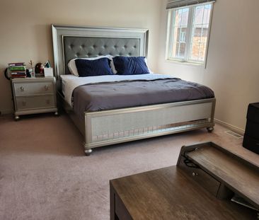 For Lease - 680 Courtney Valley Road Unit# Upper, Mississauga, Ontario - Photo 1