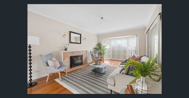 IMPRESSIVE HOME WITH PANORAMIC VIEWS - Photo 1