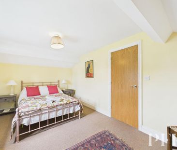 3 bedroom barn conversion to rent - Photo 2