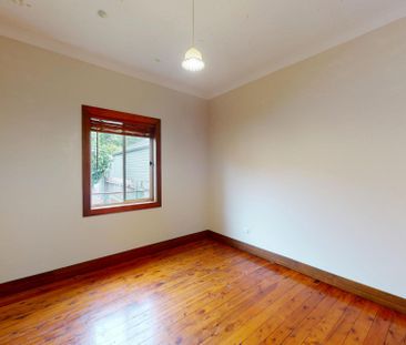 4 Hinkler Street, Mayfield NSW 2304 - Photo 1