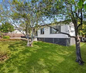 Freshly Presented Family Home in Mansfield State High Catchment - Photo 5