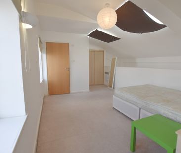 1 Bedroom Apartment - Photo 4