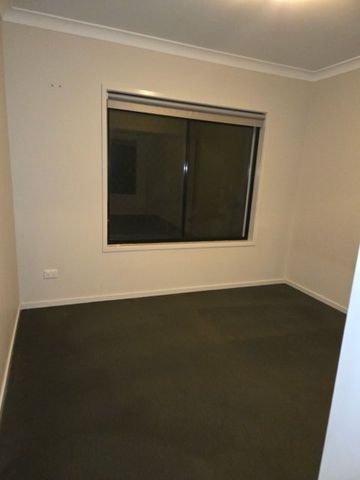 37 Stoneleigh Reserve Boulevard, Logan Reserve, QLD 4133 - Photo 2