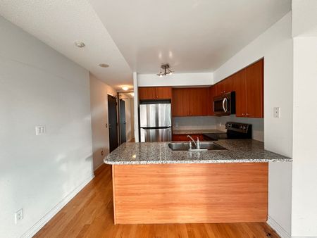 For Lease - 30 Grand Trunk Crescent Unit# 1901, Toronto, Ontario - Photo 5
