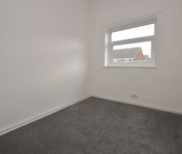 3 Bedroom Terraced House - Photo 1