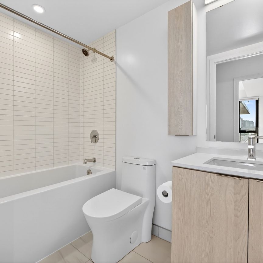 For Lease - 86 Dundas Street Unit# 326, Mississauga, Ontario - Photo 1