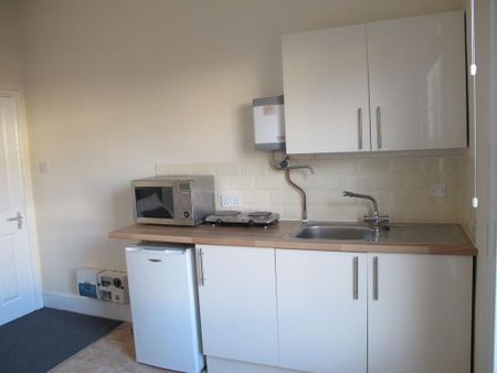 1 bedroom house to rent - Photo 2