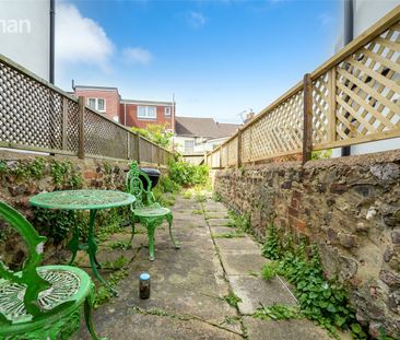 4 bedroom terraced house to rent - Photo 3