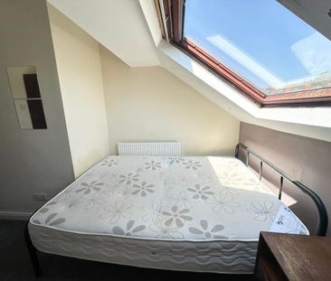 Haddon Avenue (Room 5), Burley, Leeds - Photo 6