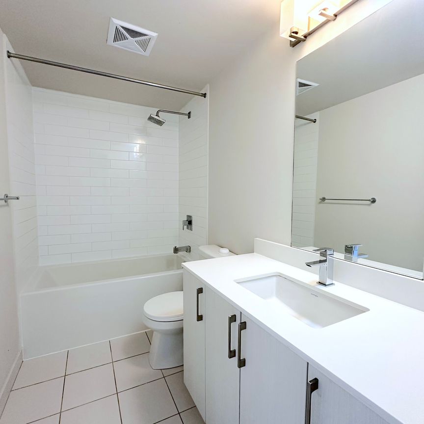 For Lease - 763 Woodbine Avenue Unit# 605, Toronto, Ontario - Photo 1