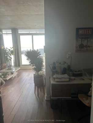 Carnaby Lofts 20 , #1807 - Photo 1