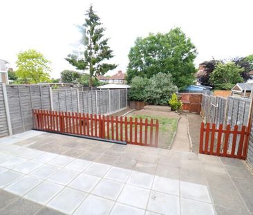 3 bedroom terraced house to rent - Photo 1