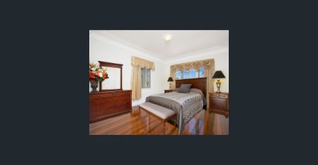 Character-Filled Greenslopes Home in a Prime Location - Photo 2