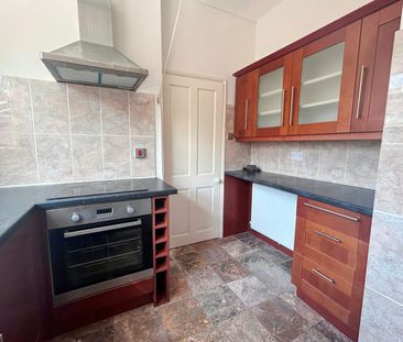 Ground floor flat to rent on - Photo 5