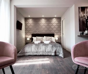 Open-space con terrazzo a Bergamo - Photo 5