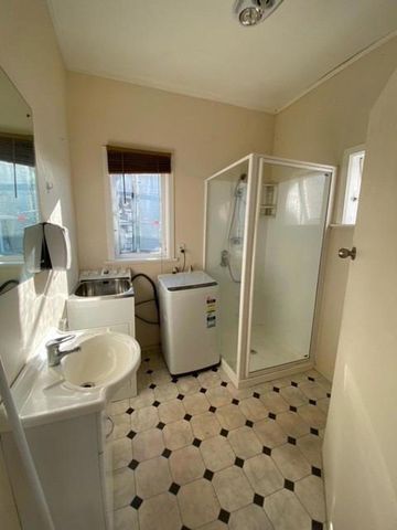1 Bedroom Unit. - Photo 5