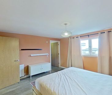 3 bedroom apartment to rent - Photo 6