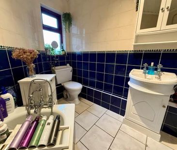 22b Lower Braniel Road, Belfast, BT5 7JQ - Photo 3