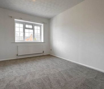 2 bed Terraced for rent - Photo 5