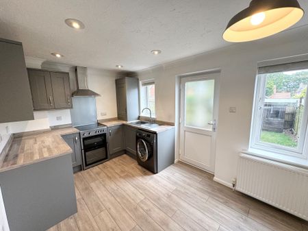 Walnut Close, Brandon - Photo 5