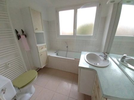 Location Appartement 3 pièces 67m² AIX EN PROVENCE 13100 - Photo 5