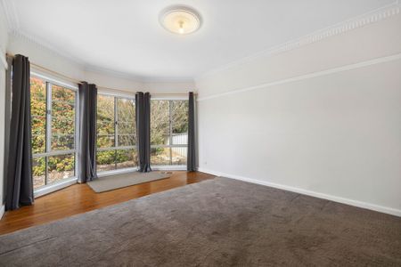 Spacious Family Home in Prime Yass Location - Photo 3