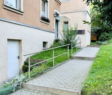 Renovierte 2-Raum-Wohnung mit Einbauküche - zentral in Ehrenfrieder... - Photo 2