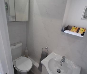 Studio Flat, Marlborough Hill, HA1 - Photo 5