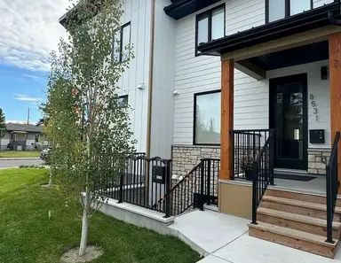 Executive 3 Bed, 2.5 Bath Close to Schools & Bow River | 8531 46 Avenue Northwest, Calgary - Photo 1